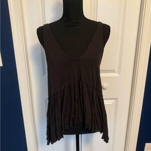 Kimchi Blue Women’s Dark Gray Flowy High-Low Tank Top